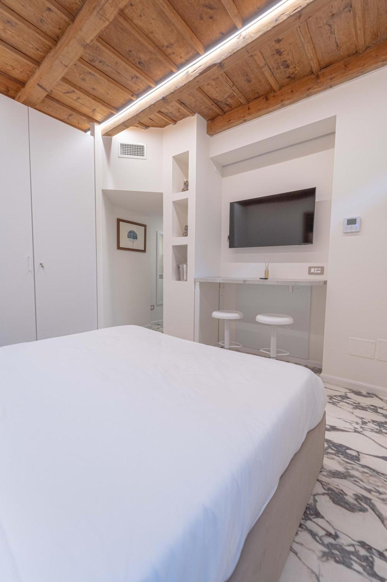 Brera Luxury Apt Милано Екстериор снимка